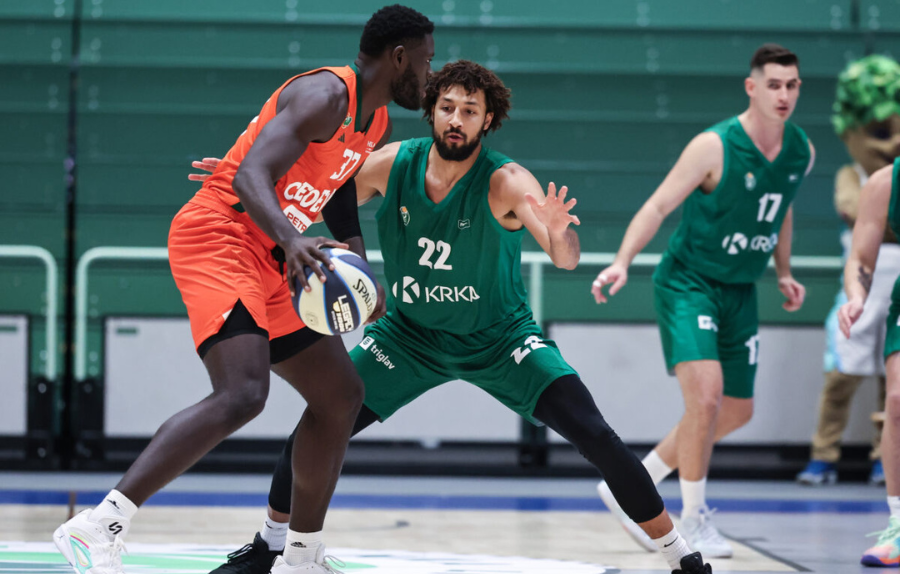 Slika iz tekme cedevita Olimpija proti Krki v 1. Slovenska liga.
