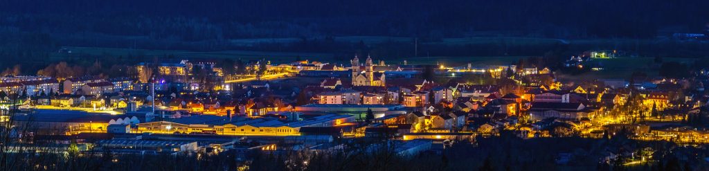 Ribnica ponoči